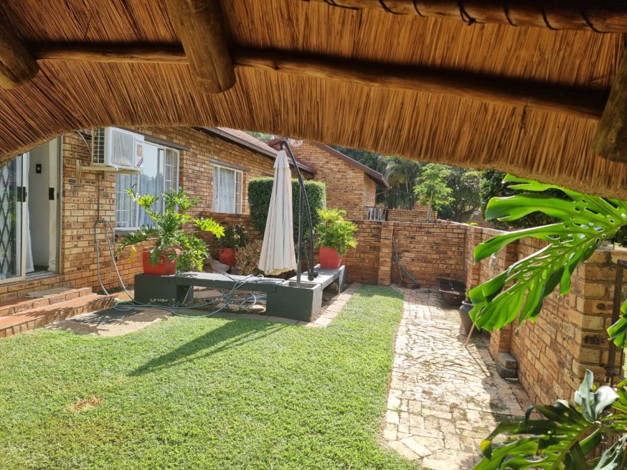 3 Bedroom Property for Sale in Safari Gardens North West